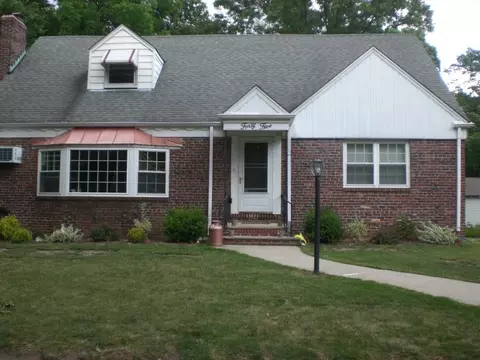 45 Maple Pl, Nutley, NJ 07110 photo 1