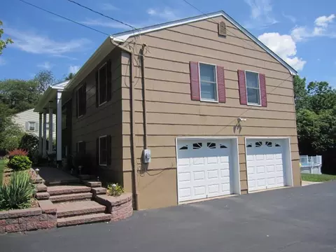 30 Slope Dr, Hackettstown, NJ 07840 photo 2
