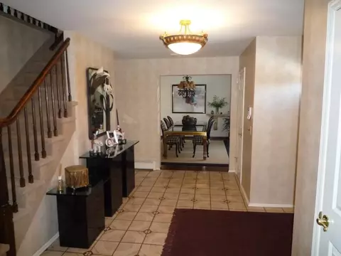 8 Munster Pl, Wayne, NJ 07470 photo 3