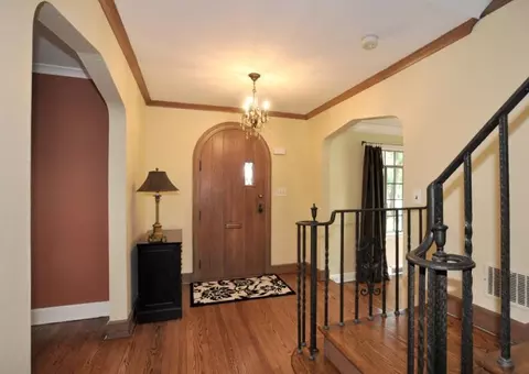 2 Colony Dr, Summit, NJ 07901 photo 2