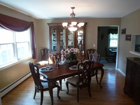 12 Rigby Ct, Wayne, NJ 07470 photo 5