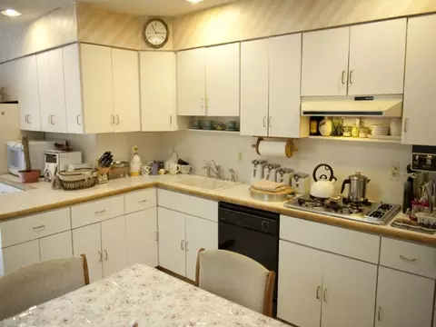 67 Surrey Dr, Wayne, NJ 07470 photo 3