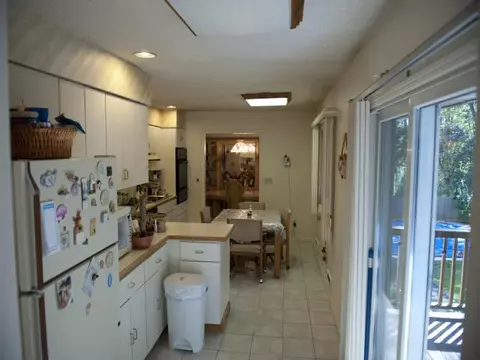 67 Surrey Dr, Wayne, NJ 07470 photo 9