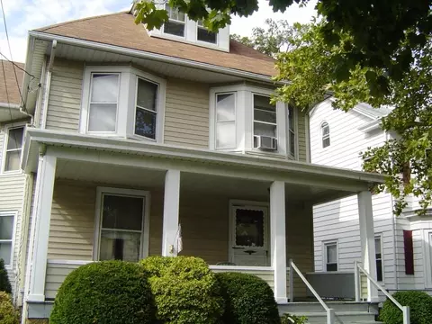 31 Jackson Ave, North Plainfield, NJ 07060 photo 2