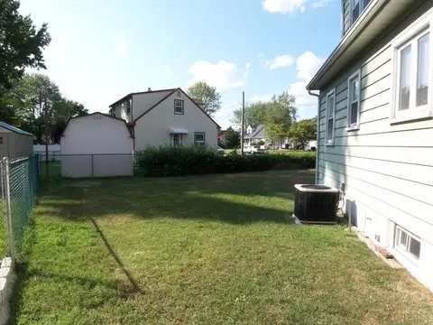 74 Dawn Dr, Clark, NJ 07066 photo 10