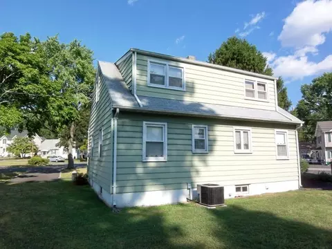 74 Dawn Dr, Clark, NJ 07066 photo 11