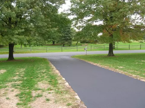 9 Apple Tree Rd, Flemington, NJ 08822 photo 4