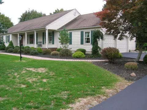 9 Apple Tree Rd, Flemington, NJ 08822 photo 1