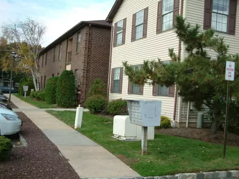 8 Foxhall # A, Middlesex, NJ 08846 photo 3