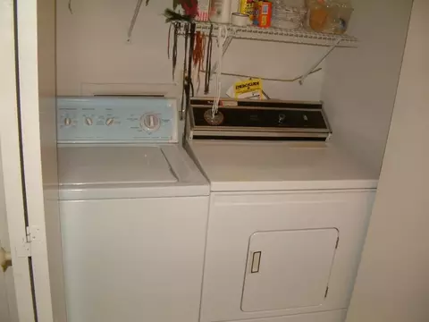 8 Foxhall # A, Middlesex, NJ 08846 photo 16