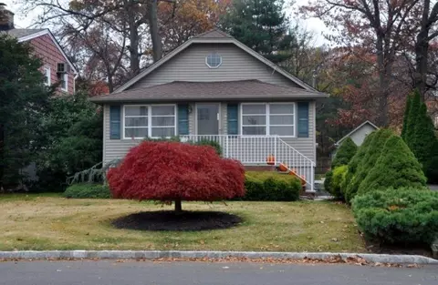 8 Nelson Pl, Springfield, NJ 07081 photo 1