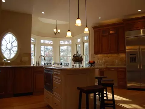 4 Berkshire Dr, Wayne, NJ 07470 photo 2