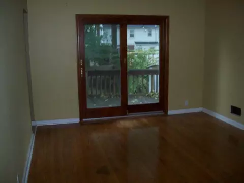 369 Rockledge Pl, Teaneck, NJ 07666 photo 3