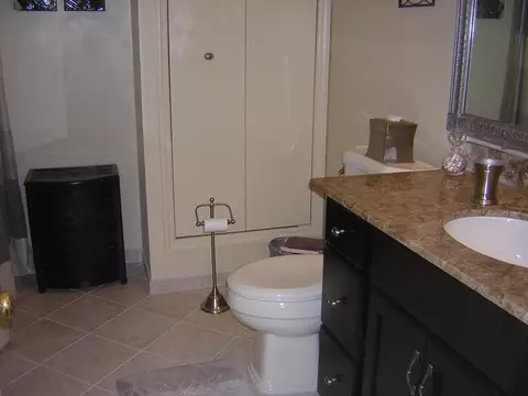 8 Sandra Ln, Wayne, NJ 07470 photo 9