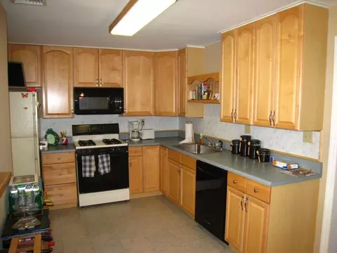 320 Vesper Ave, Middlesex, NJ 08846 photo 6