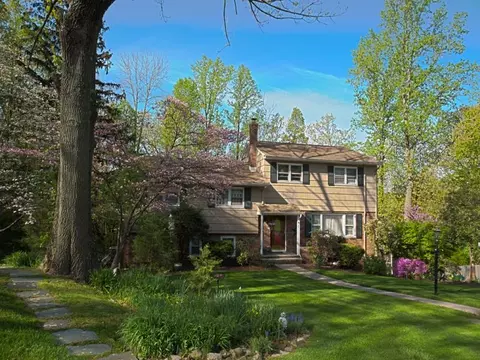 27 Ledge Rd, Wayne, NJ 07470 photo 1