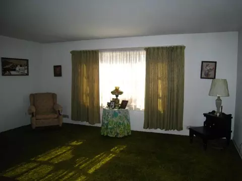 9 June Way, Middlesex, NJ 08846 photo 4