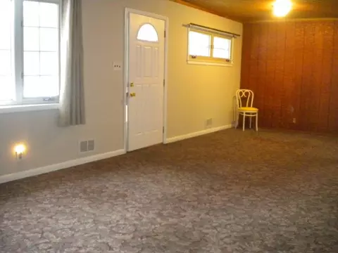 12 Michael Dr, Wayne, NJ 07470 photo 2