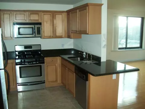 275 State St #5C, Hackensack, NJ 07601 photo 3