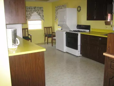 312 Northview Ter, Springfield, NJ 07081 photo 4
