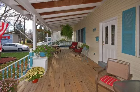 209 Grove Ave, Middlesex, NJ 08846 photo 2