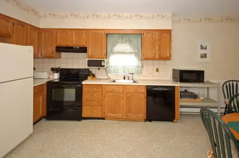 209 Grove Ave, Middlesex, NJ 08846 photo 7