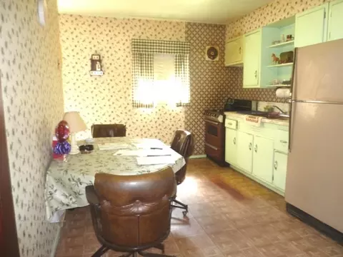 422 E Ridgewood Ave, Paramus, NJ 07652 photo 4