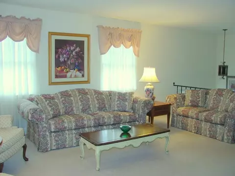 19 Gerard Ave, Basking Ridge, NJ 07920 photo 3
