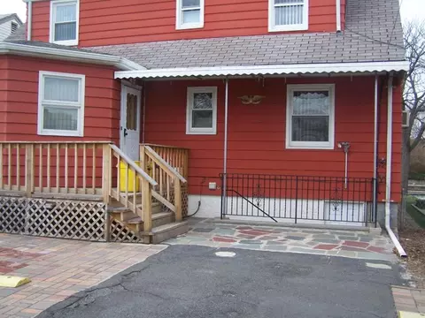 29 Davis Ave, Harrison, NJ 07029 photo 4