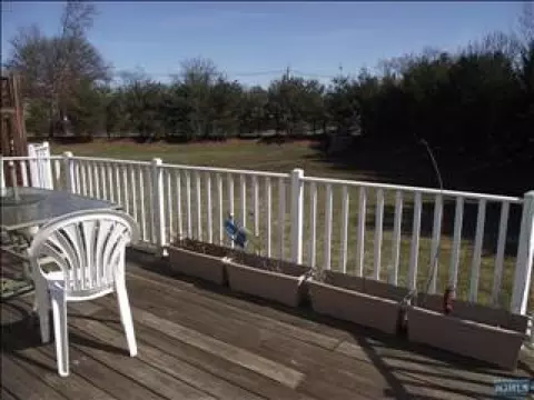 16 Mulberry Ct, Paramus, NJ 07652 photo 7
