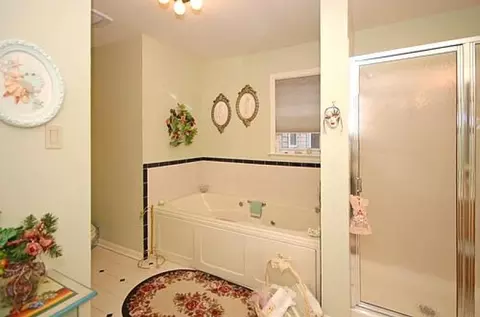10 Berkeley Sq, Berkeley Heights, NJ 07922 photo 9