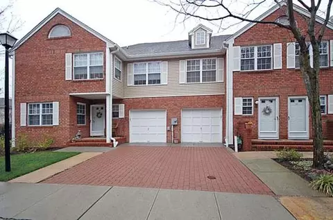 10 Berkeley Sq, Berkeley Heights, NJ 07922 photo 1
