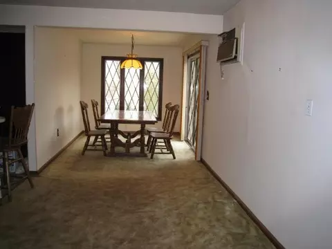 209 Hillcrest Dr, Paramus, NJ 07652 photo 3