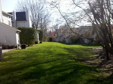 705 Maplecrest Rd, Edison, NJ 08820 photo 15