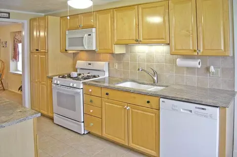 172 Pitt Rd, Springfield, NJ 07081 photo 2