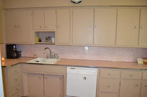 14 Joanne Way, Springfield, NJ 07081 photo 5