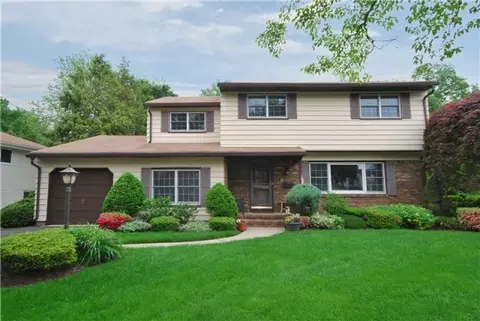 118 Trinity Ct, Paramus, NJ 07652 photo 1
