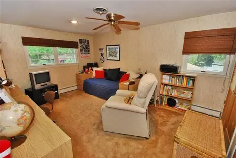 118 Trinity Ct, Paramus, NJ 07652 photo 12