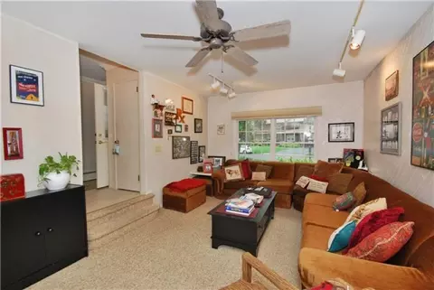 118 Trinity Ct, Paramus, NJ 07652 photo 9