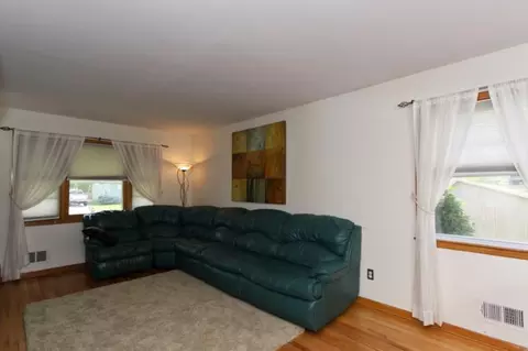 107 Main St, Middlesex, NJ 08846 photo 11