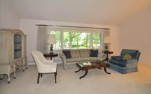 97 Laurel Dr, Springfield, NJ 07081 photo 3