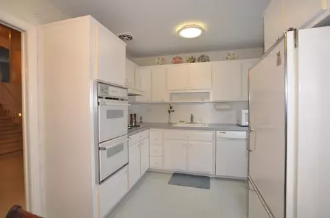 97 Laurel Dr, Springfield, NJ 07081 photo 5