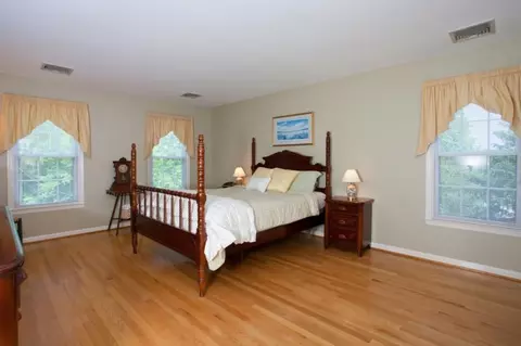 736 Davis Rd, Gillette, NJ 07933 photo 8