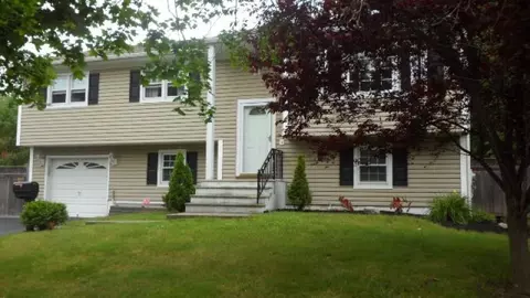 108 Crescent Rd, Wanaque, NJ 07465 photo 1