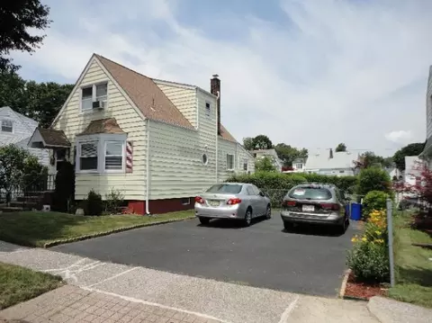 43 Franklin Ave, Saddle Brook, NJ 07663 photo 2