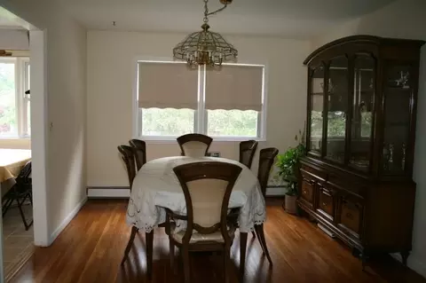 570 Coolidge Pl, Paramus, NJ 07652 photo 5