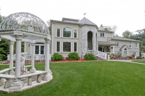 15 Ware Rd, Upper Saddle River, NJ 07458 photo 2