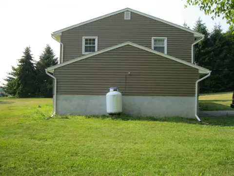 91 Buttonwood Ln, Phillipsburg, NJ 08865 photo 2