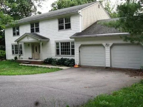 46 Gibbs Dr, Wayne, NJ 07470 photo 1