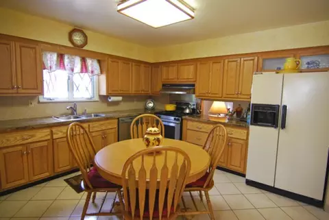 75 Legion Pl, Paramus, NJ 07652 photo 10